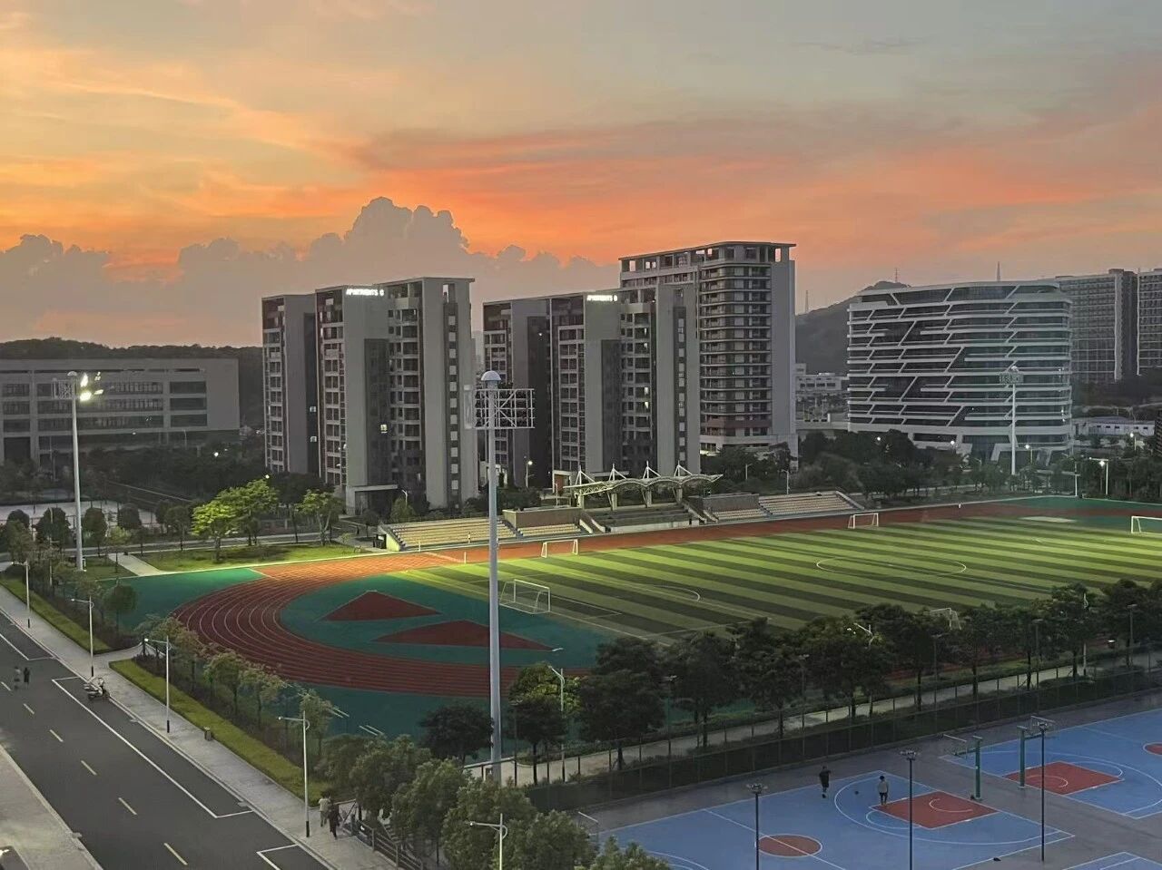 微信图片_2025-10-16_140833_656